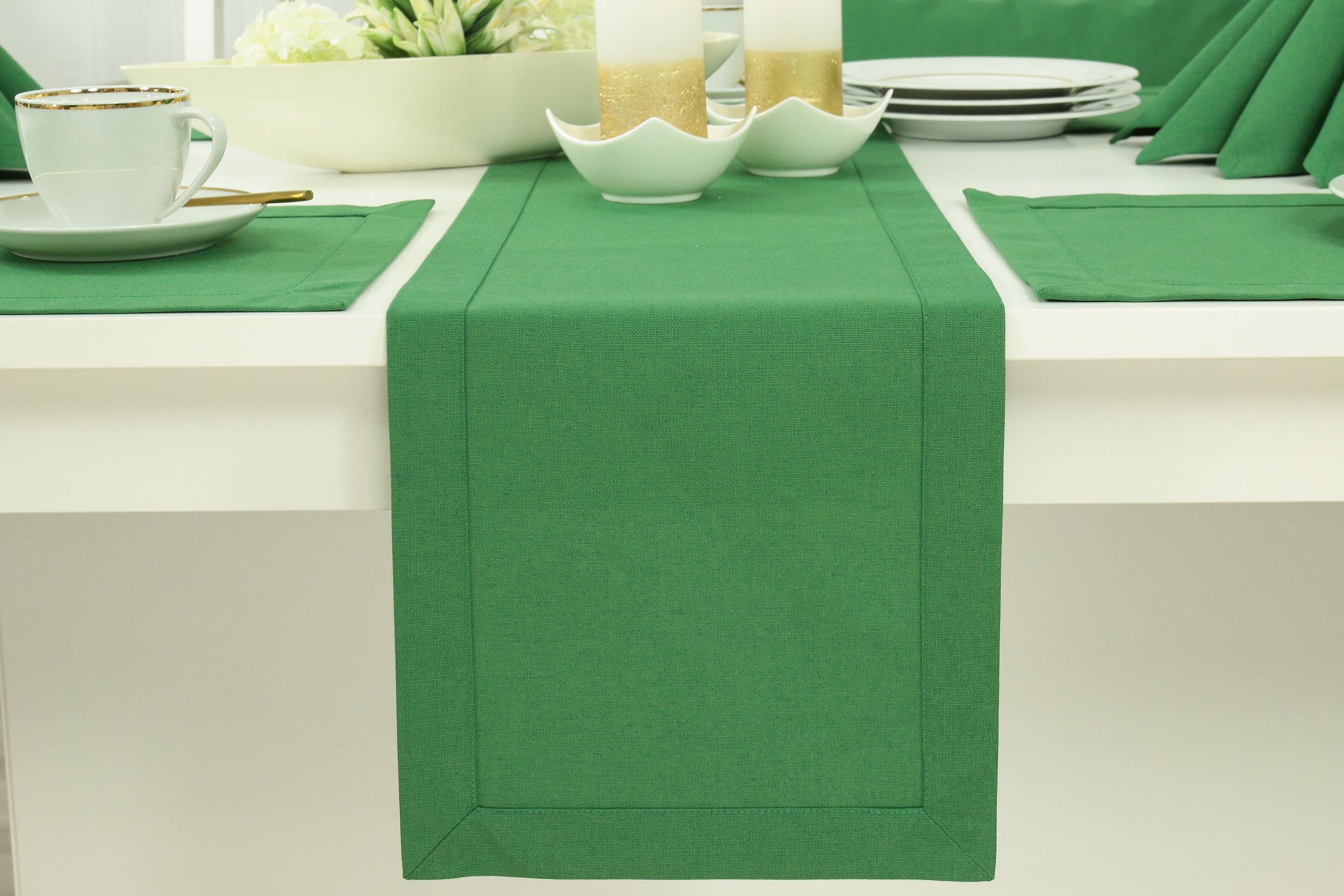 Grüne Weihnachtstischdecken online kaufen bei Tischdecken | TiDeko® Markenqualität Tischdecken-Shop.de. Tischdecken-Shop.de