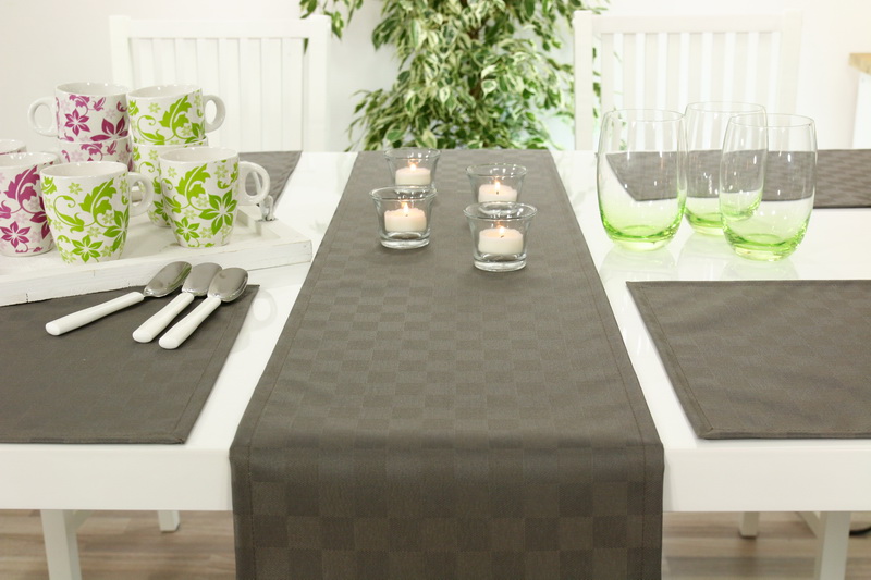 Tischläufer in Braun | TiDeko großer Auswahl | Tischdecken-Shop.de. TiDeko® in Markenqualität Tischdecken