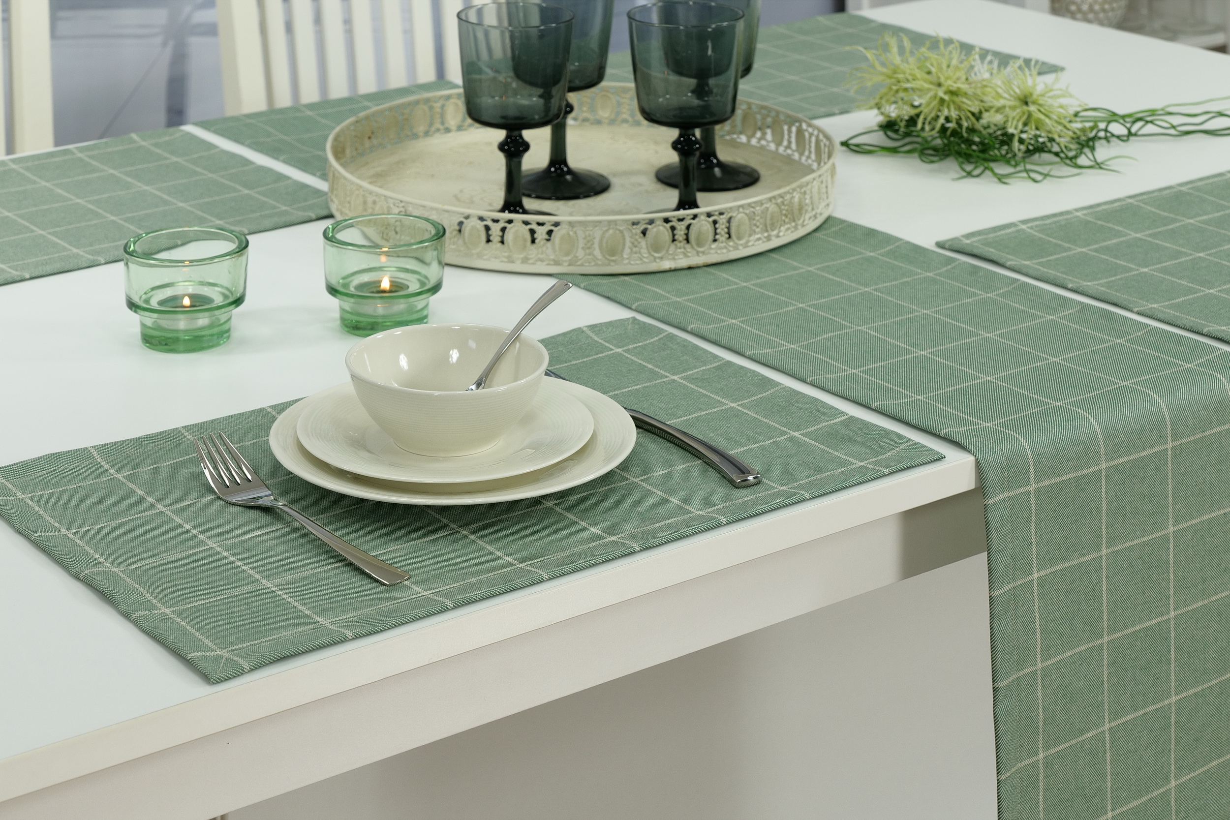kaufen online Tischdecken | in Tischdecken-Shop.de. | Grün Tischläufer TiDeko® TiDeko Markenqualität