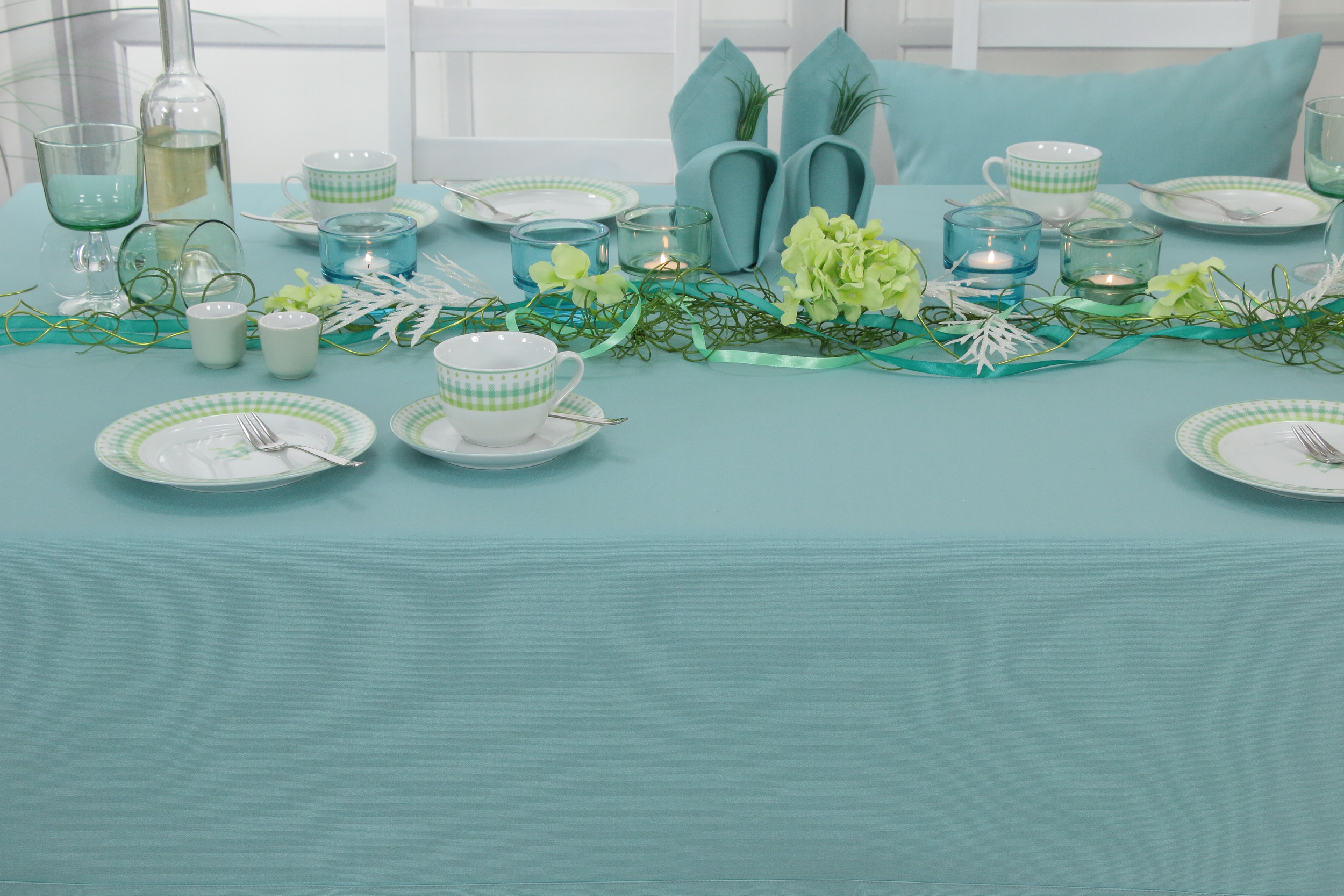 Tischdecke mit Tischdecken-Shop.de. TiDeko® | Markenqualität Farbe: Fleckschutz MINT Tischdecken