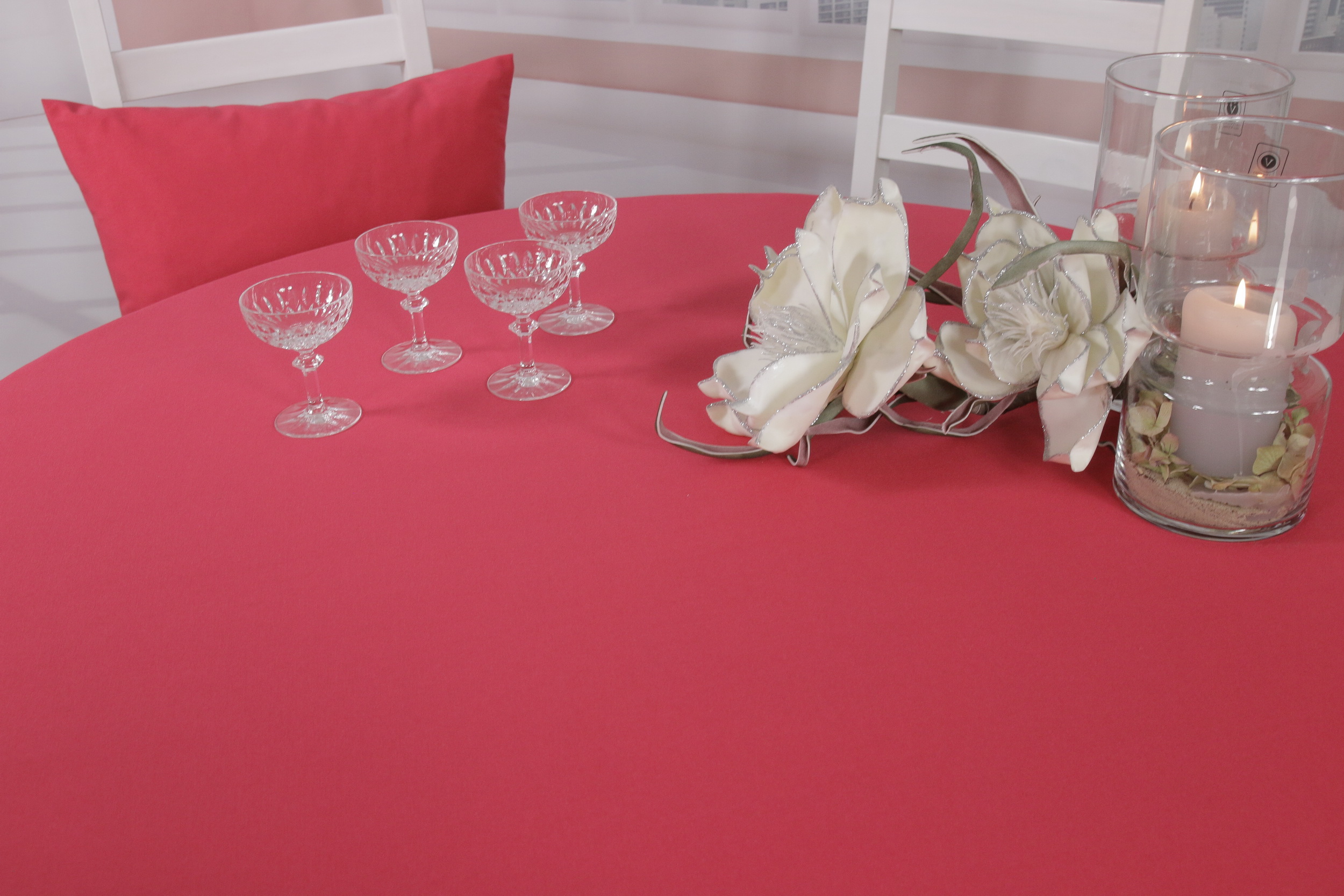 Tischdecke PINK in 500 Größen von TiDeko® | TiDeko® Tischdecken-Shop.de.  Tischdecken Markenqualität