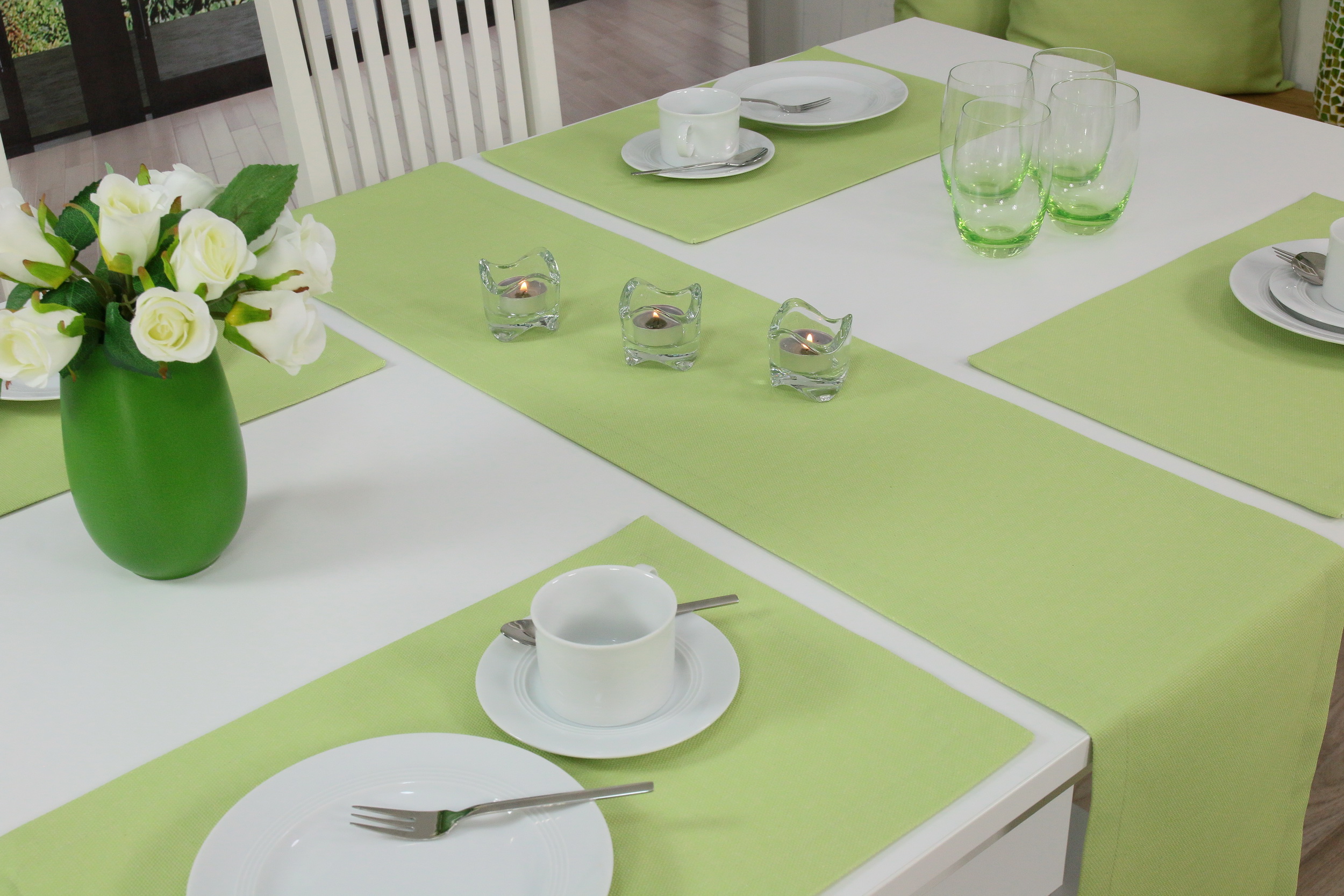 Tischläufer in Grün online kaufen | TiDeko | TiDeko® Tischdecken-Shop.de.  Tischdecken Markenqualität
