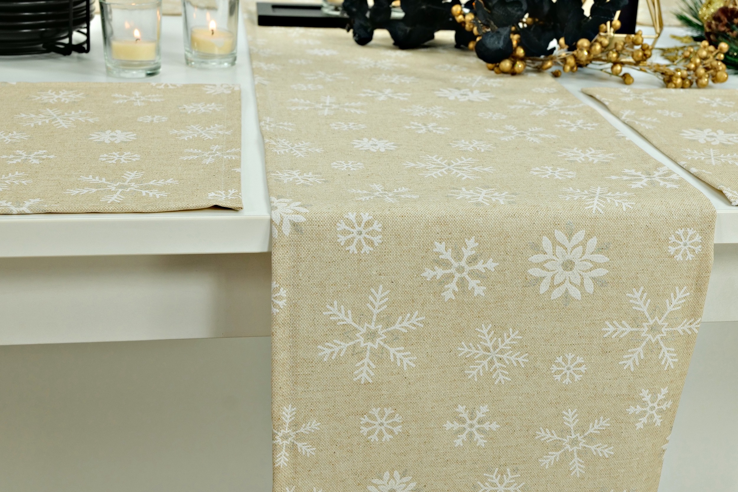 Die schönsten Tischläufer für Weihnachten und Advent jetzt entdecken. Neue  Muster und Farben. | TiDeko® Tischdecken-Shop.de. Tischdecken Markenqualität