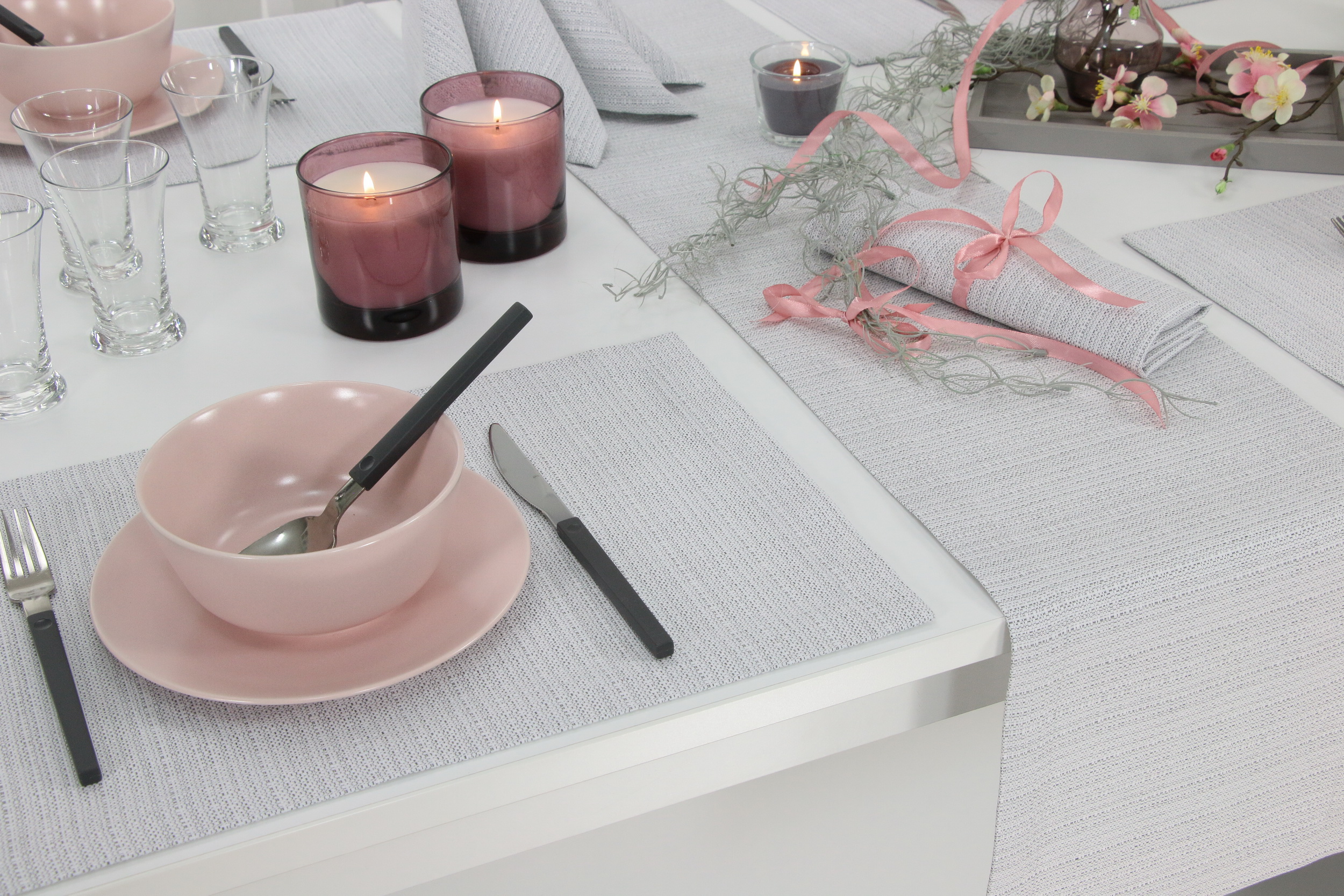 Tischläufer in Grau online kaufen Tischdecken Markenqualität TiDeko® | Tischdecken-Shop.de