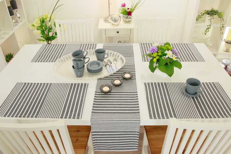 Tischsets & Platzsets SCHWARZ | TiDeko® Tischdecken-Shop.de. Tischdecken  Markenqualität