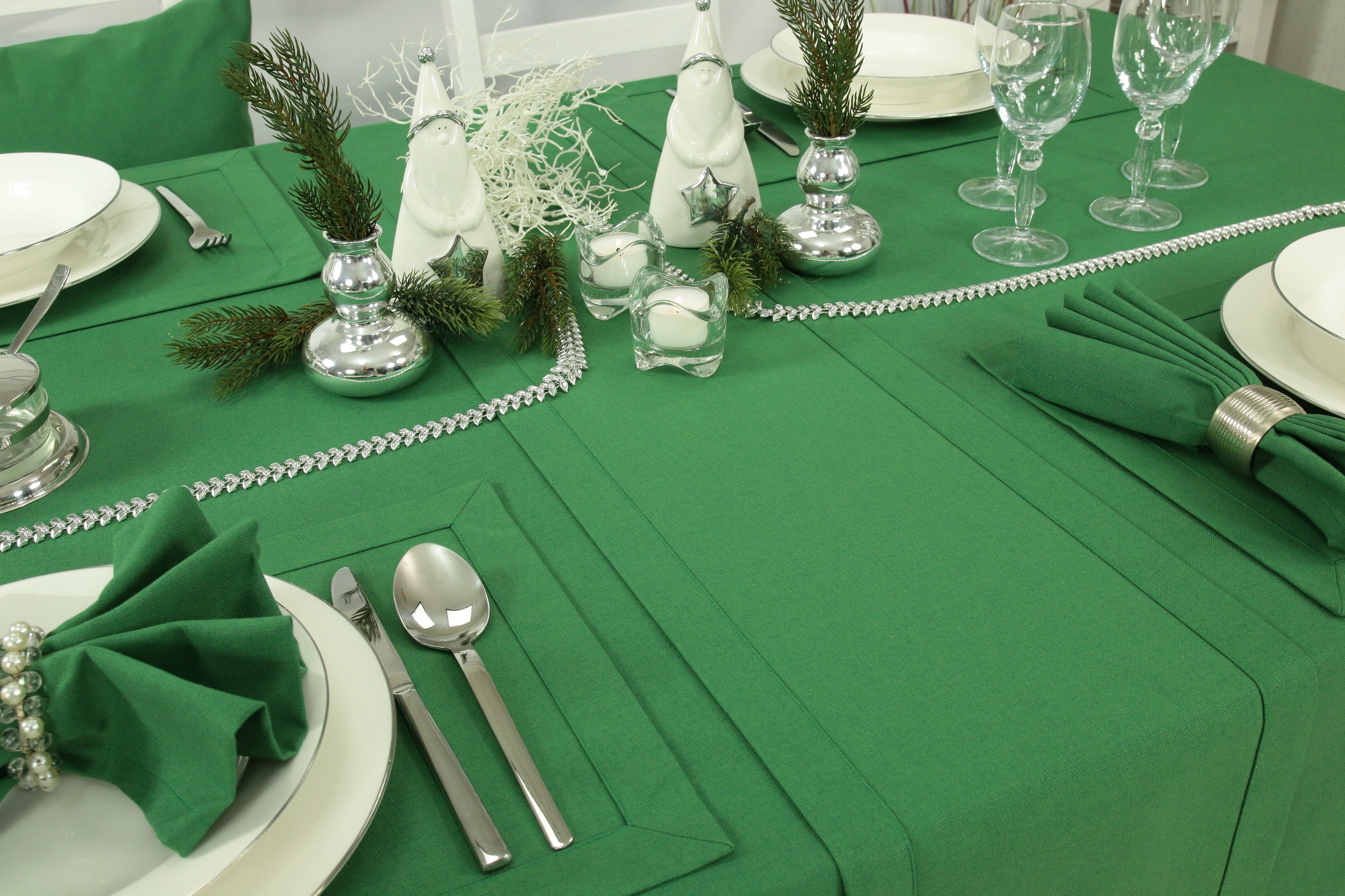 Grüne Weihnachtstischdecken online kaufen bei Tischdecken-Shop.de | TiDeko®  Tischdecken-Shop.de. Tischdecken Markenqualität