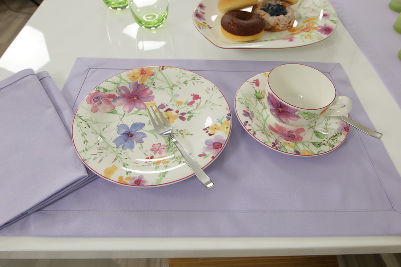 Flieder-Tischdecken in jeder | Markenqualität TiDeko® und kaufen Tischdecken Größe Form Tischdecken-Shop.de