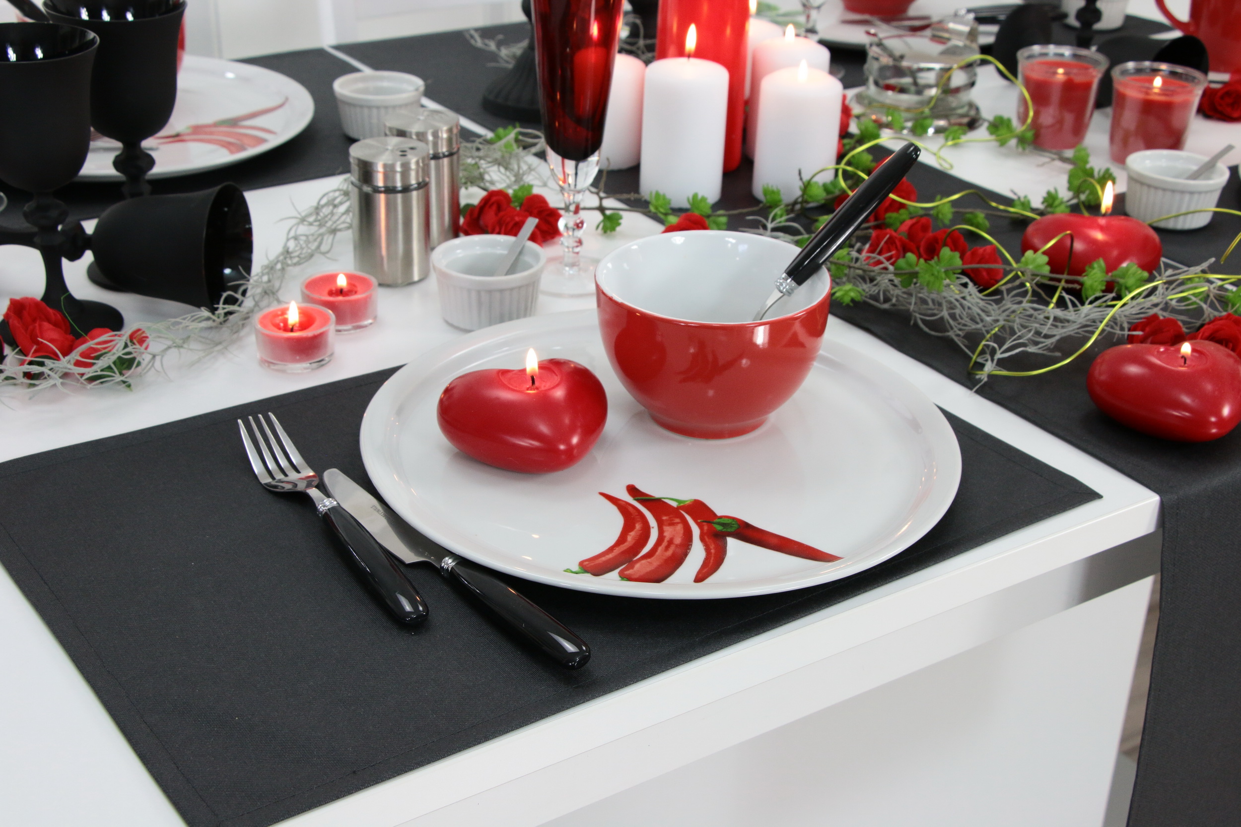 Platzsets Tischsets Tischdecken-Shop.de. Tischdecken | SCHWARZ & TiDeko® Markenqualität