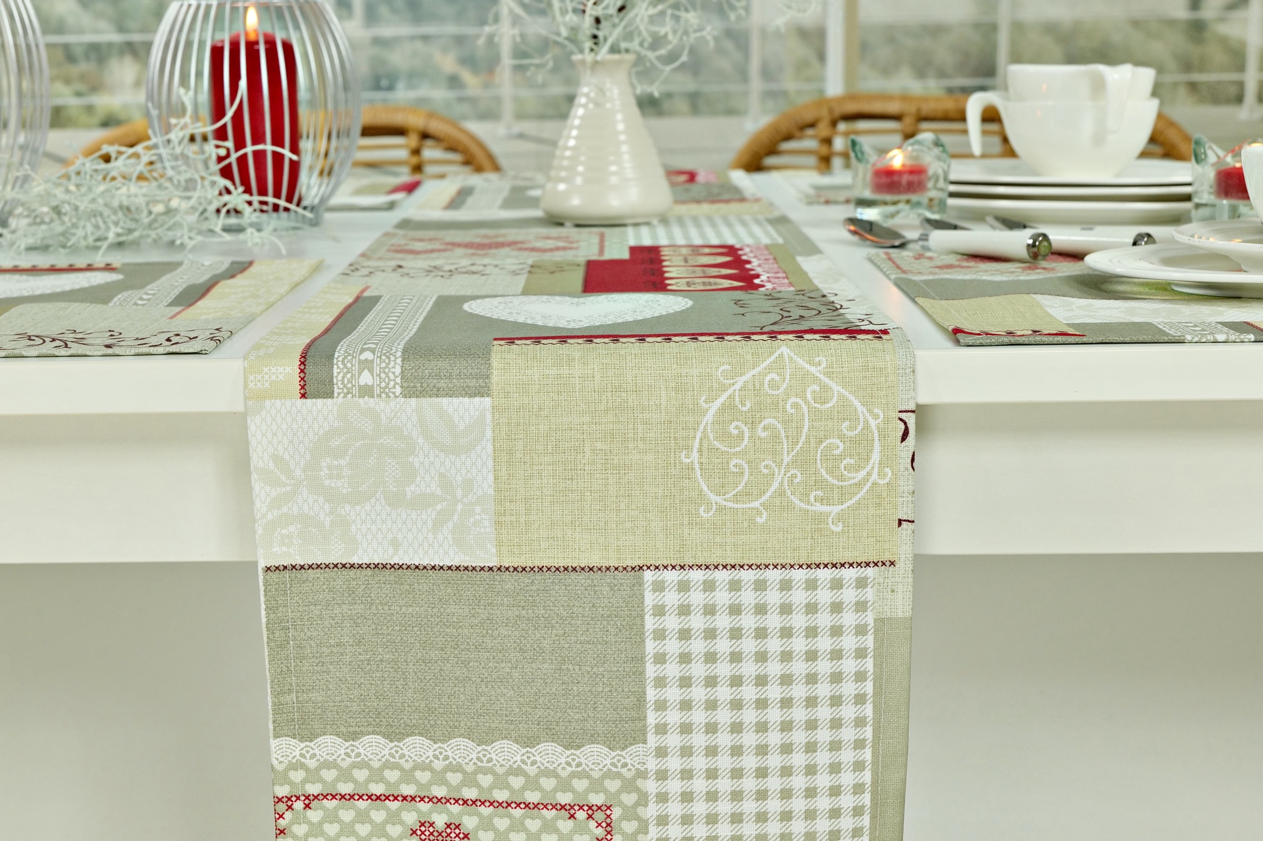 Die schönsten Tischläufer für entdecken. Tischdecken-Shop.de. jetzt TiDeko® Markenqualität Advent Tischdecken Muster Weihnachten und Farben. Neue und 
