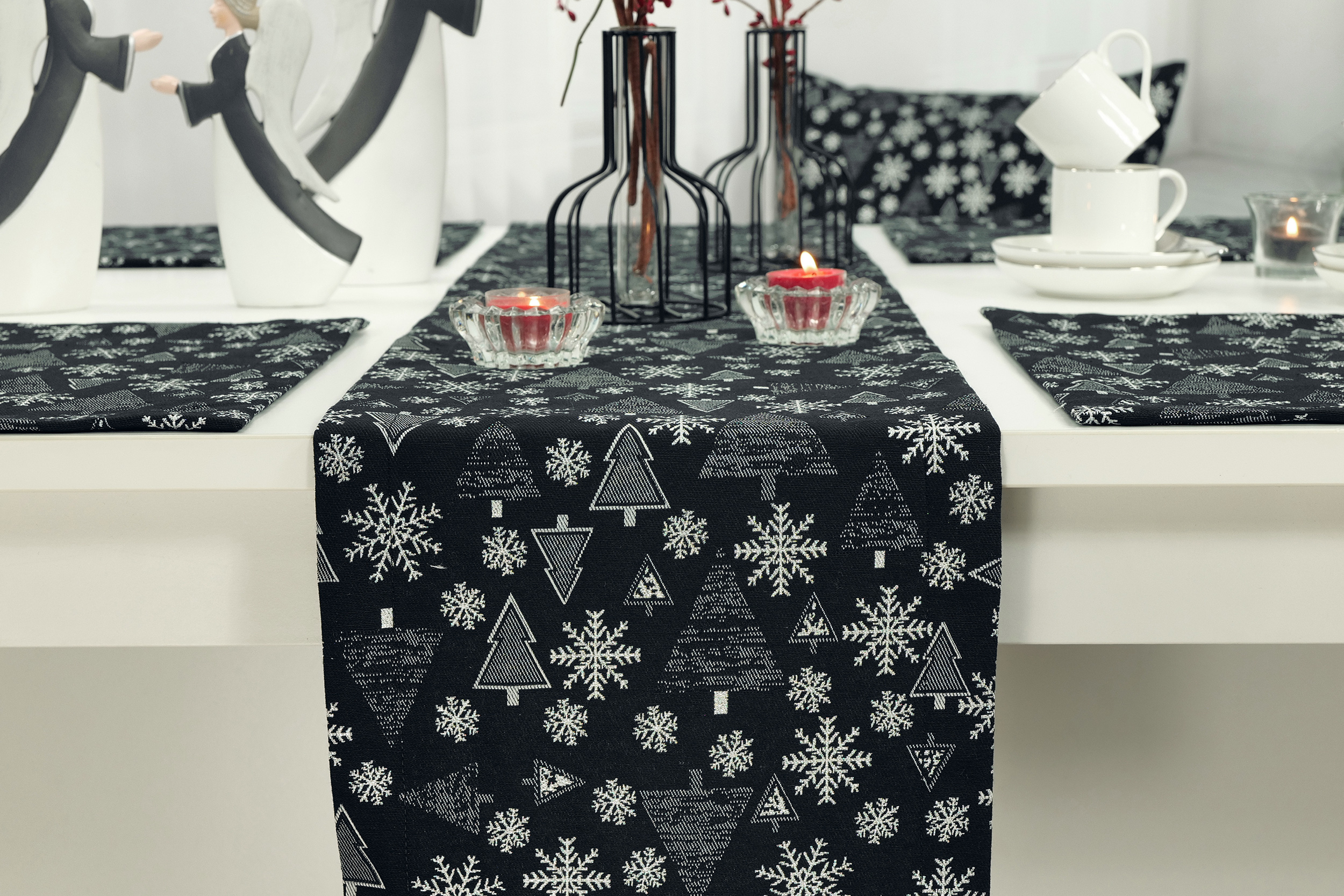 Die schönsten Tischläufer für Weihnachten Tischdecken Advent Neue TiDeko® Farben. und Tischdecken-Shop.de. Muster entdecken. jetzt Markenqualität und 