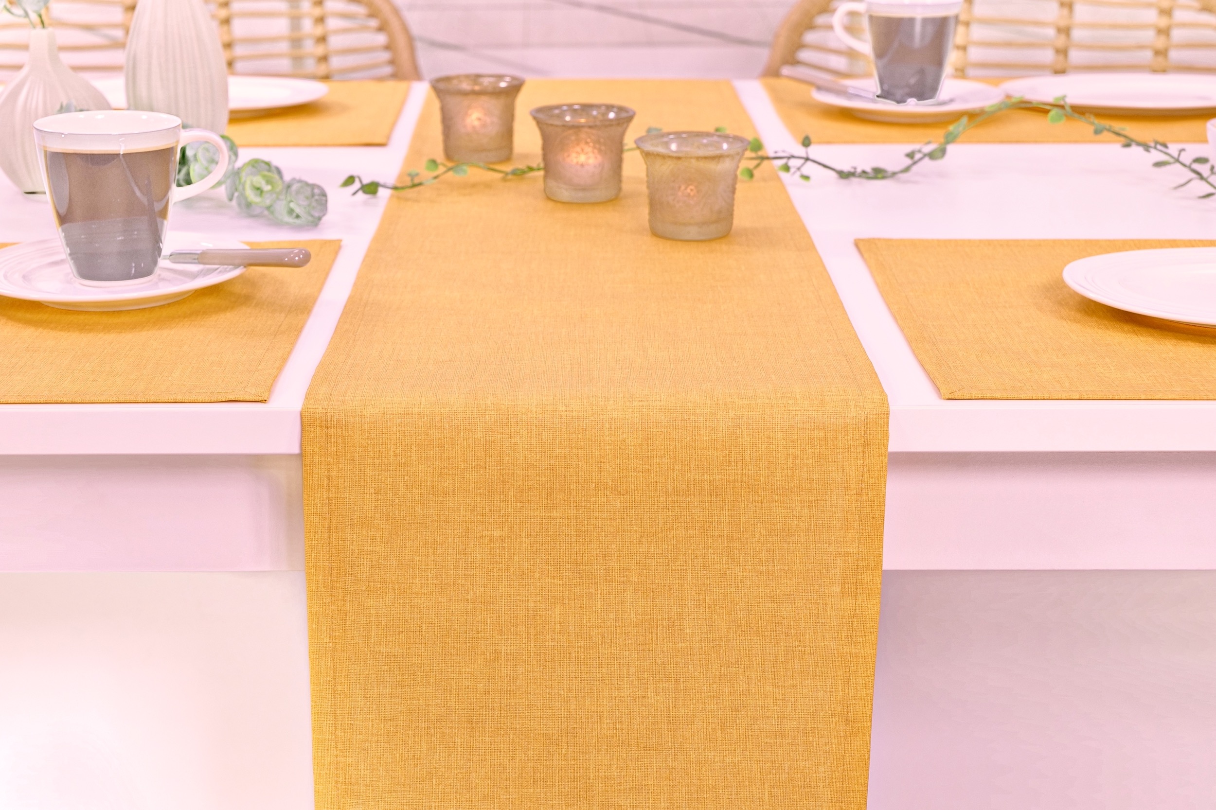 Tischläufer Gelb für jeden Anlass in großer Auswahl online bestellen |  TiDeko® Tischdecken-Shop.de. Tischdecken Markenqualität