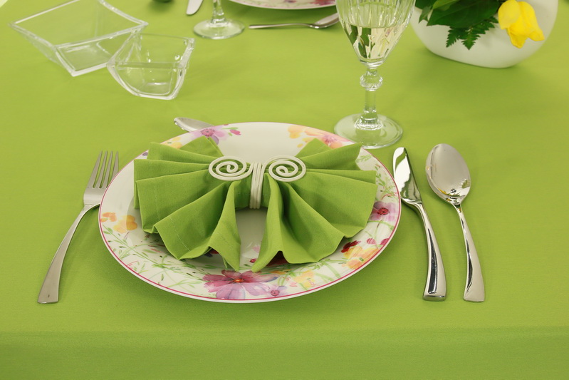 Apfelgrün Tischdecke: Passend im schönsten Tischdecken-Shop.de. Tischläufer, | Tischdecken auch TiDeko® Sets Markenqualität Apfelgrün Stoffservietten. und