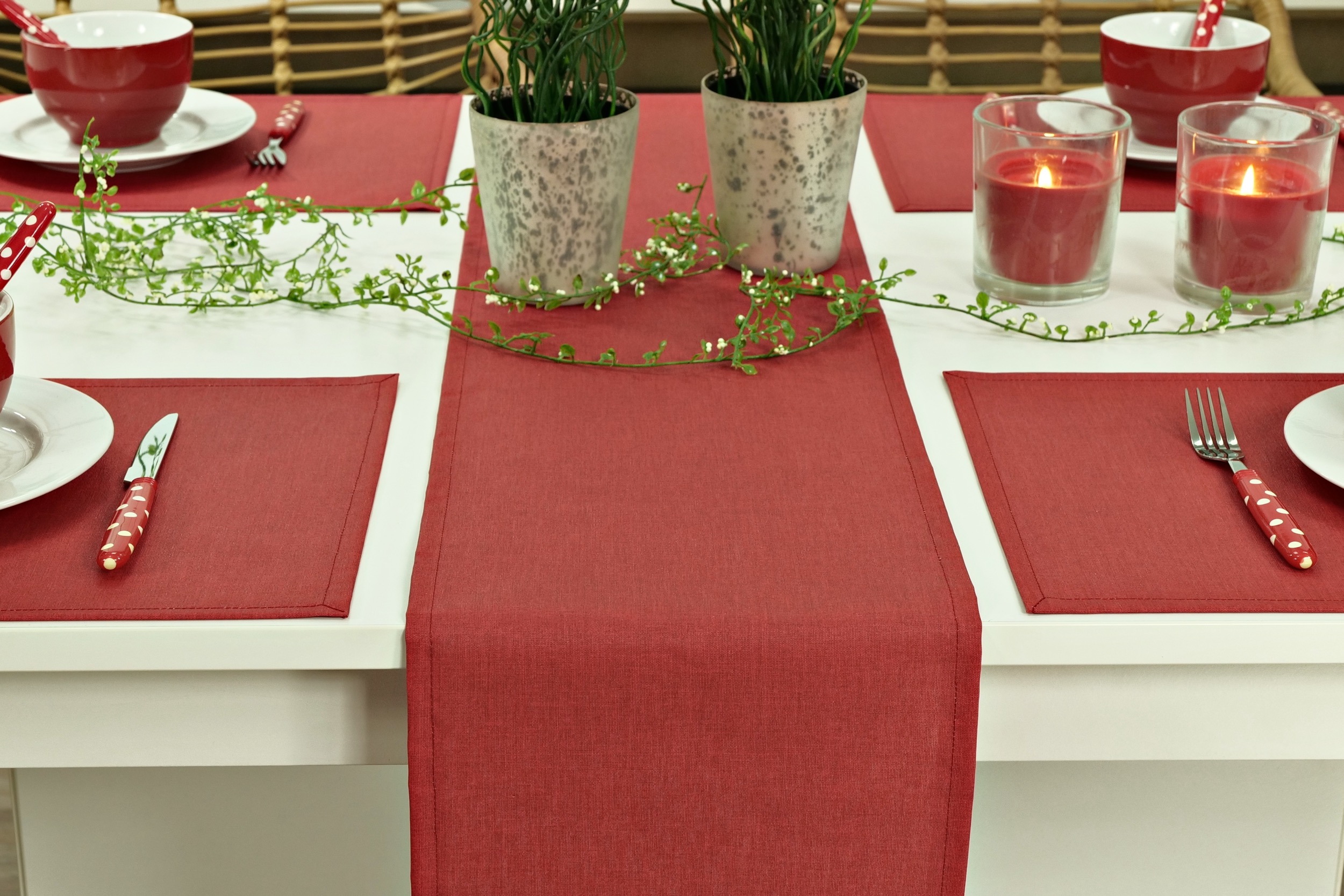 Tischläufer in Rot online Tischdecken-Shop.de. | kaufen Markenqualität Tischdecken TiDeko | TiDeko®